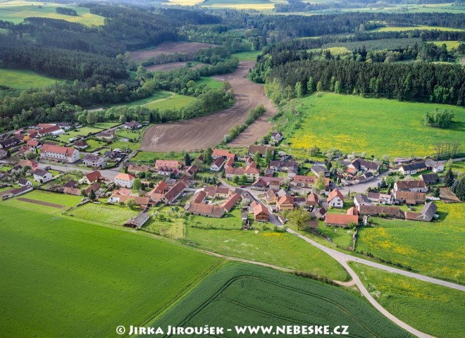 Drážkov a údolí Brziny /J669