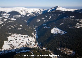 Pec pod Sněžkou s Obřím dolem /J574