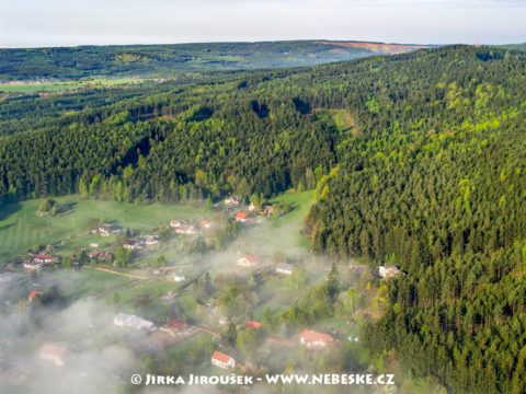 Dominikální Paseky a Brdy s mlhou /J1202