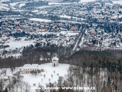Barokní areál Skalka a Mníšek pod Brdy v zimě /J1231