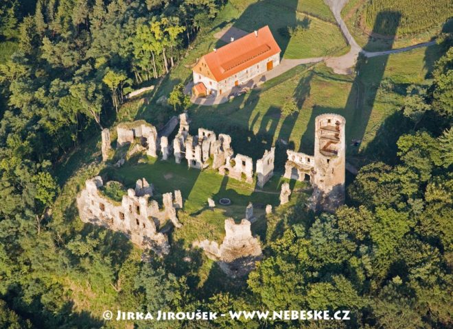 Zvířetice, část obce Bakov nad Jizerou J1336