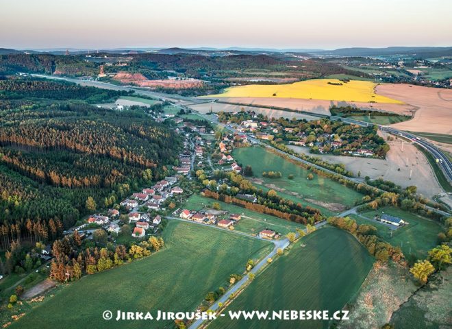 Dubenec v květnu J2062