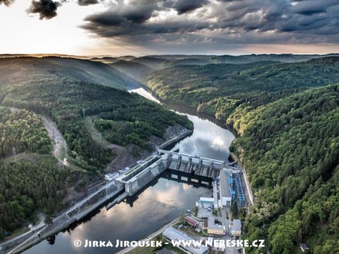 Přehrada Štechovice na jaře J2103