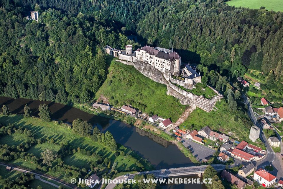 Český Šternberk hrad J2274