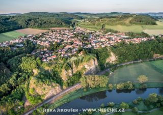 Tetín nad Berounkou J2506