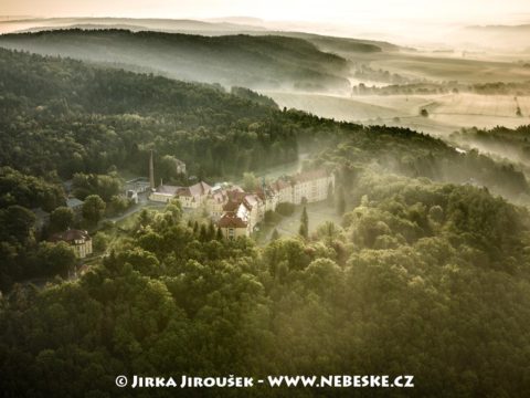 Sanatorium Pleš J2498