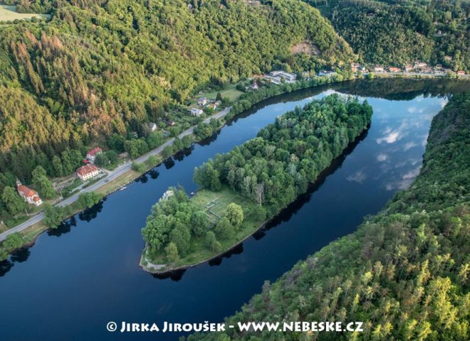 Ostrov sv. Kiliána na Vltavě u Davle J3073