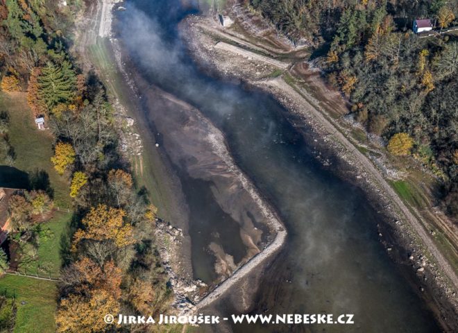 Hladná, u pilířů, 2019 J2840