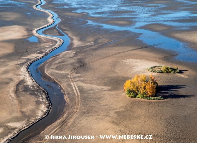 Rybník Rožmberk vypuštěný J3317