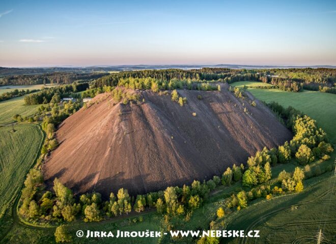 Lešetice a šachta číslo 4 v 2021 J4235