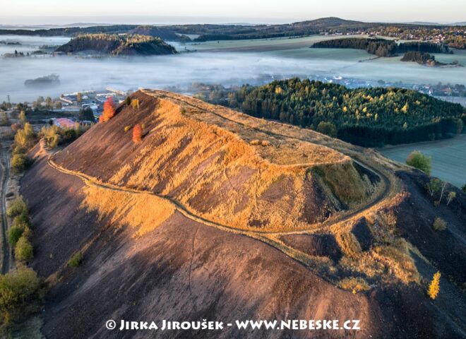 Brodská halda a šachta 6 na podzim 2021 J4236