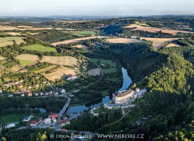 Český Šternberk a Sázava J4591