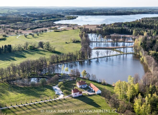 Kaple sv. Víta a Pergola J4714