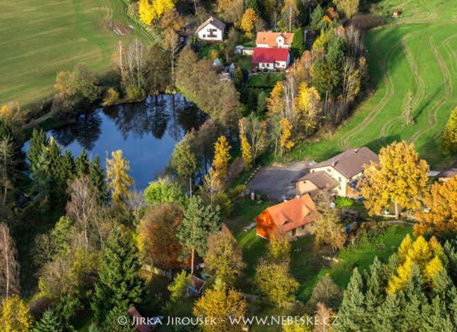 Obec Ostrov u Březnice 2014 J4951