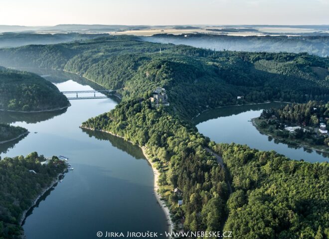 Dyje a zřícenina Cornštejn J4839