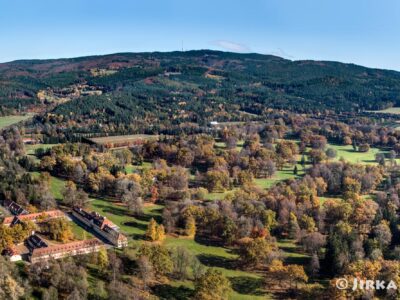 Červený Dvůr a Kleť panorama J4855