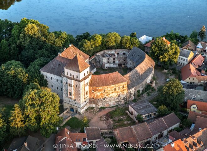 Rožmitál pod Třemšínem zámek 2019 J5324